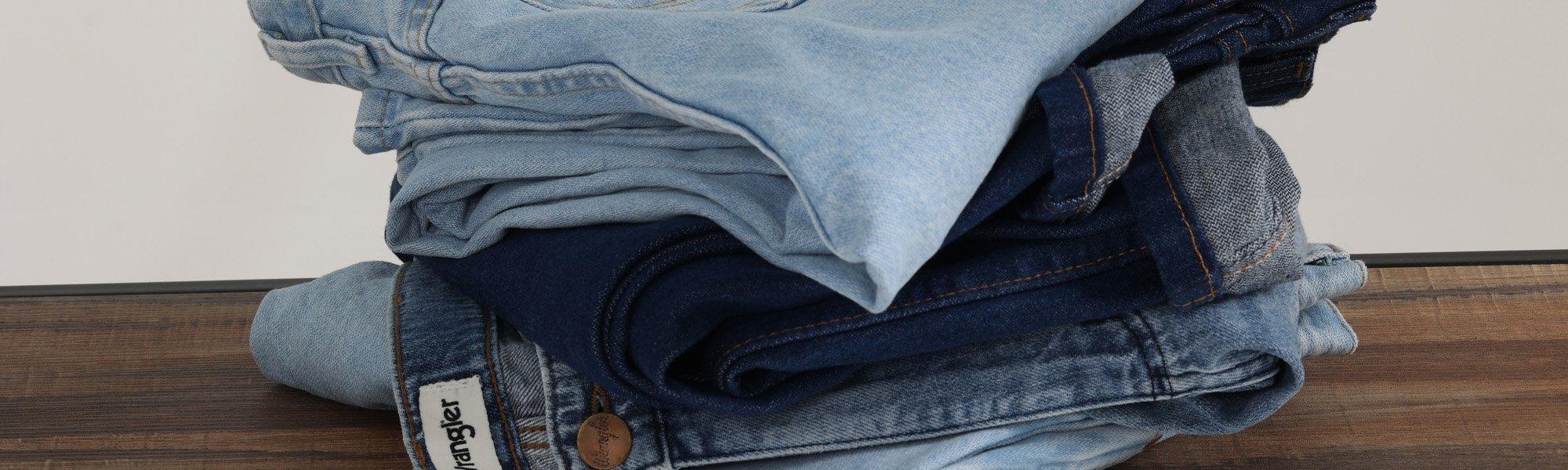 Lee Jeans Discounts for Military, Nurses, & More