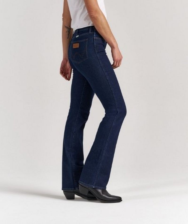 BOOTCUT
