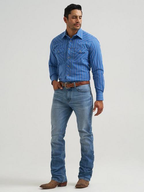 Man wearing Wrangler bootcut jeans