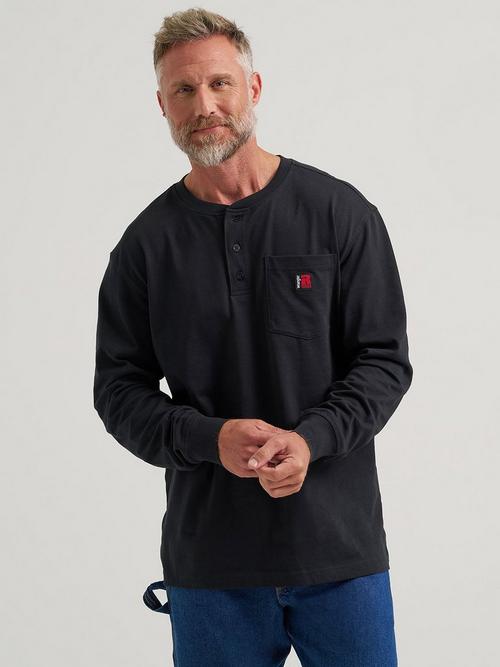 Man wearing wrangler short sleeve henley