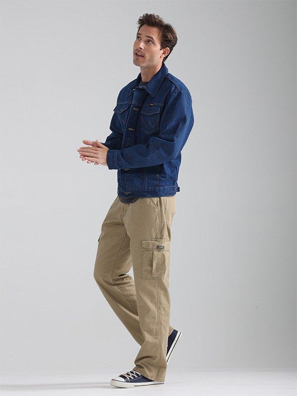 wrangler cargo jeans with tech pocket