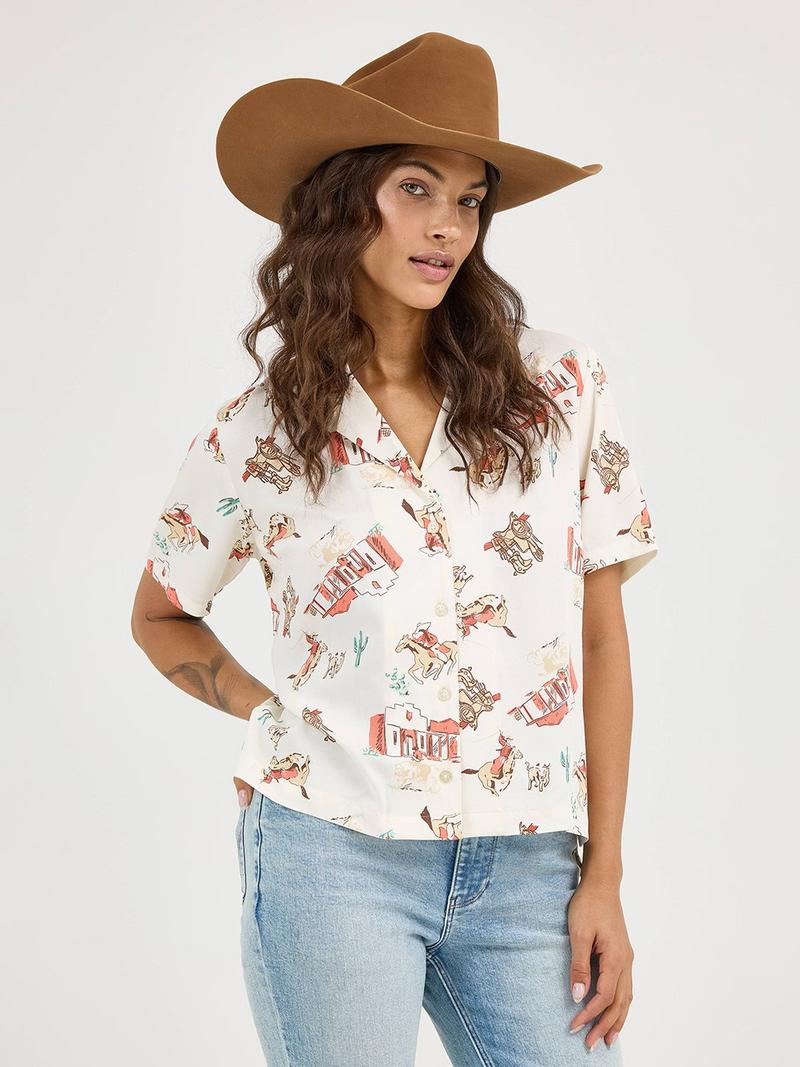 Women's Snaps and Button Down Tops