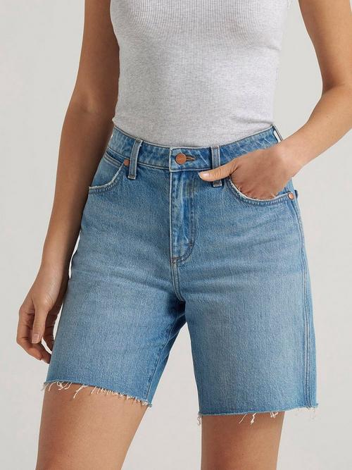 Women wearing 5.5 inseam shorts